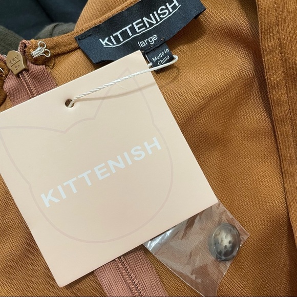 kittenish camel colored short button front micro corduroy romper sz.L womens - Picture 2 of 4